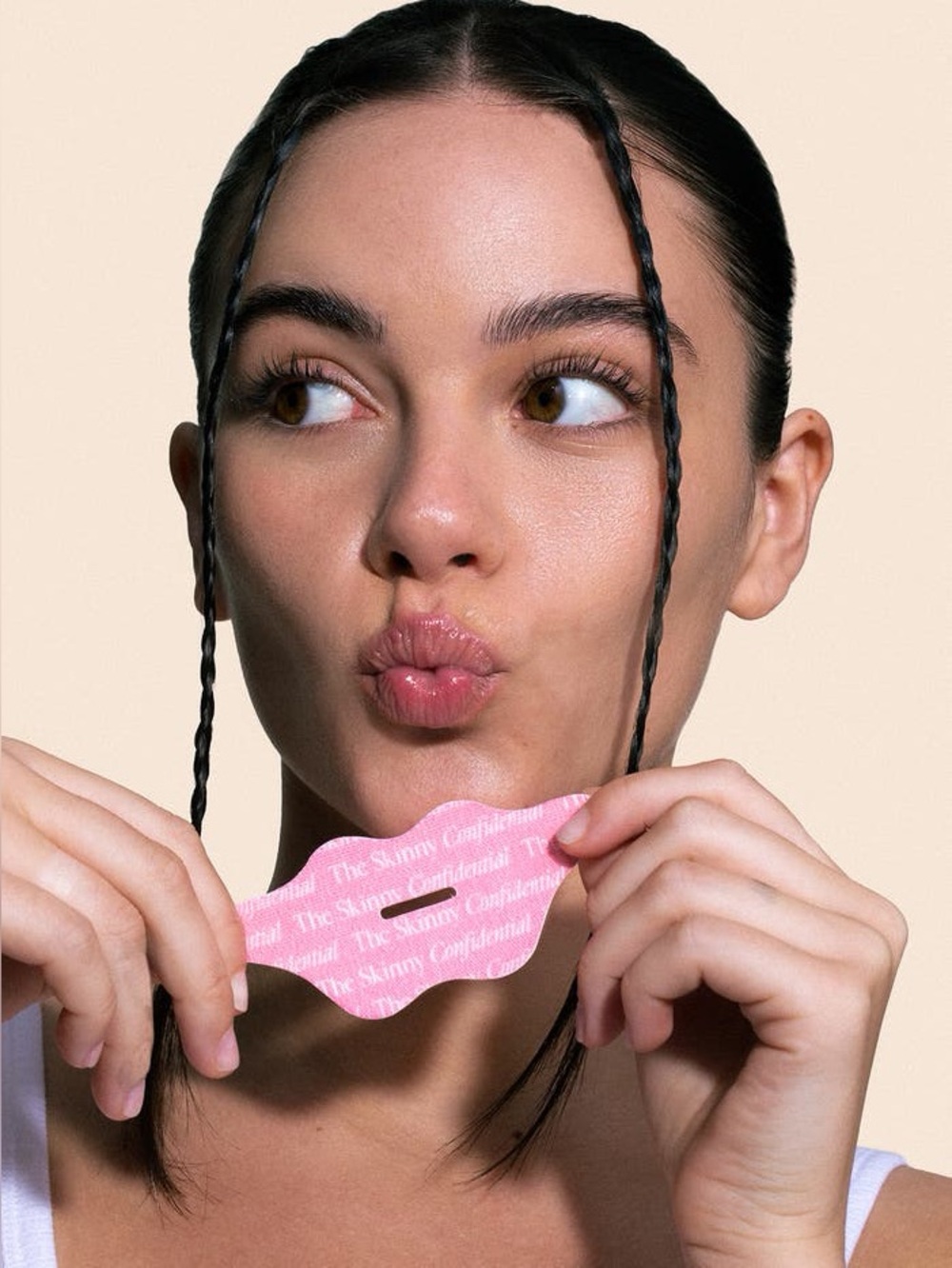The skinny confidential mouth tape NWOT case
26 total sculpted jawline
